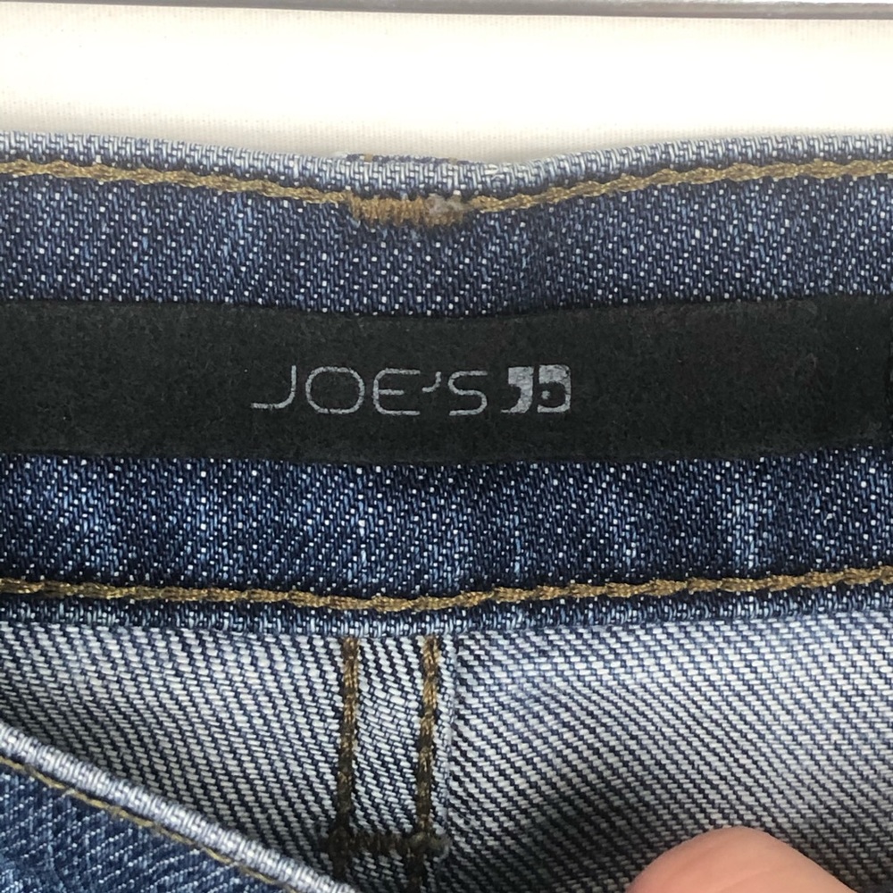 Joe’s Jeans Denim Shorts - Picture 3 of 8